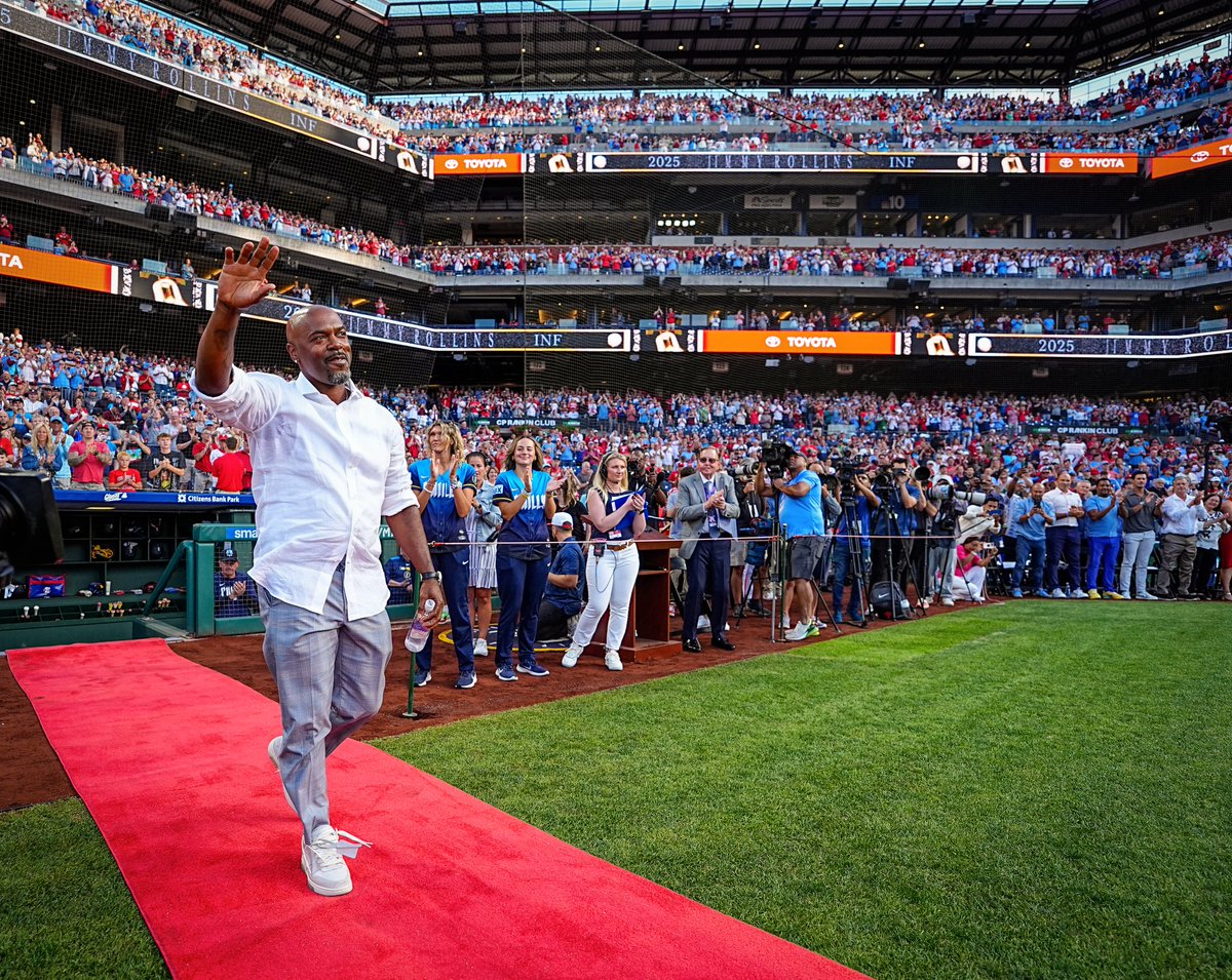 Phillies's tweet photo. One of the best to ever put on a Phillies uniform.

Welcome to the Toyota Phillies Wall of Fame, J-Roll! https://t.co/ffG2RGyr2W