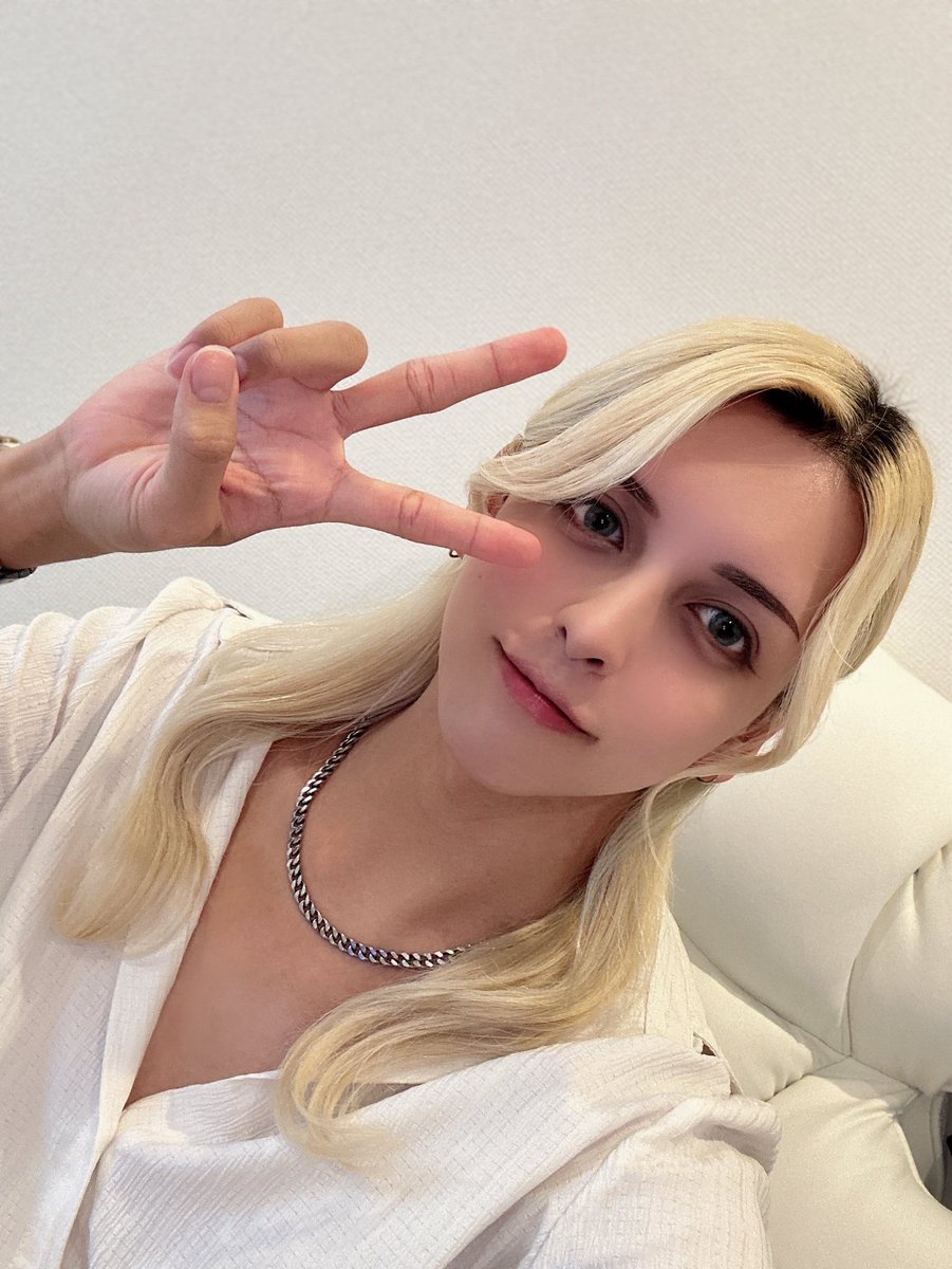 おはようございます☀

８月１日で"水綺セイラ"1周年でございます☺️🩵

毎日が楽しくて、毎日が新鮮な事ばかりで
学びが多く充実した日々を過ごさせていただいてます。

1年経ちやっとマネージャー様と気兼ねなく
お話ができるようになりました🫨笑

引き続き"好きを大事"に頑張るぞ〜🩵👠✨