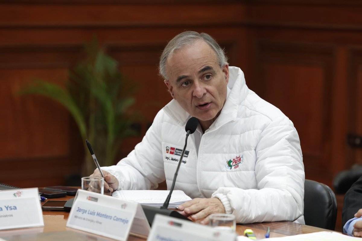 🔴 #NotaDePrensa | "El plazo de 90 días que establece el Decreto Supremo Nº 009-2025-EM no está en vigencia y esa información será reiterada mediante una resolución explicativa", afirmó el ministro de Energía y Minas, Jorge Montero, a la salida de la cuarta reunión de la Mesa