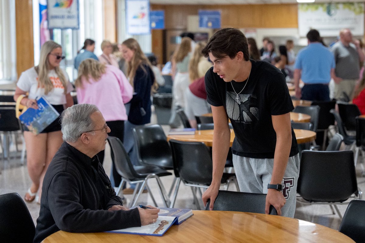 Kellenberg's tweet photo. Falling into Place!!! It was great to have the class of 2025 back in the bird's nest to receive their yearbook. We wish the class all the best as they start their next adventures!! 🔥🐥🎓
#Kellenberg #KMHS #Firebirds #classof2025 https://t.co/JQiInO20su