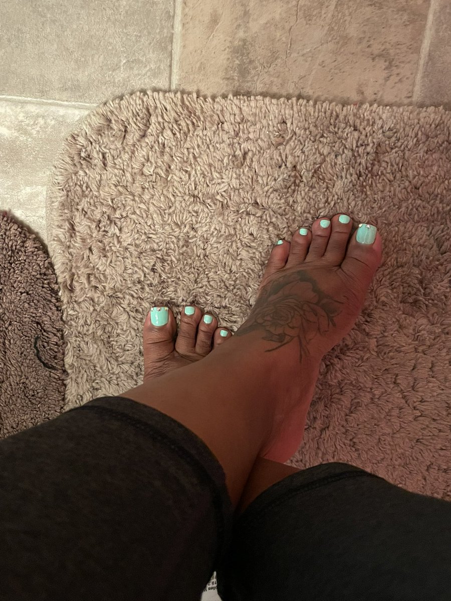 MsPrettyFoot_'s tweet image. 