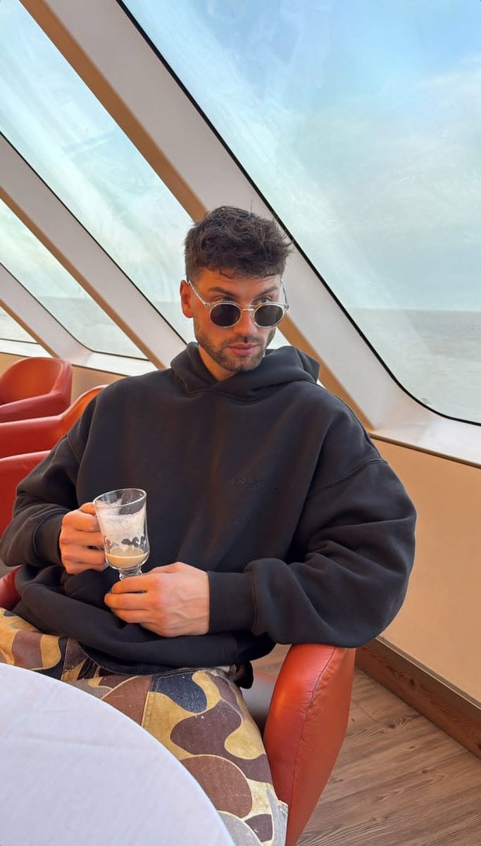 q hombre 🫦

#OnlyTato