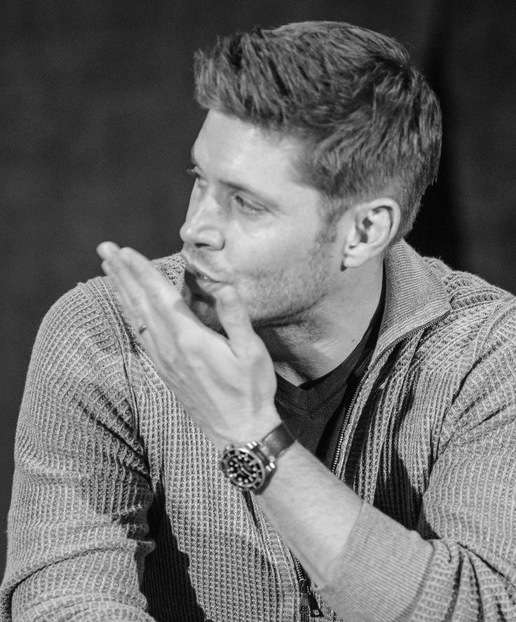 ✯

✯

   SANA  YAŞADIĞINI  HİSSETTİREN

__________ ///  BİRİNİ  SEV .   🍀

✯

✯

#öyle 𝓲ş𝓽𝓮….