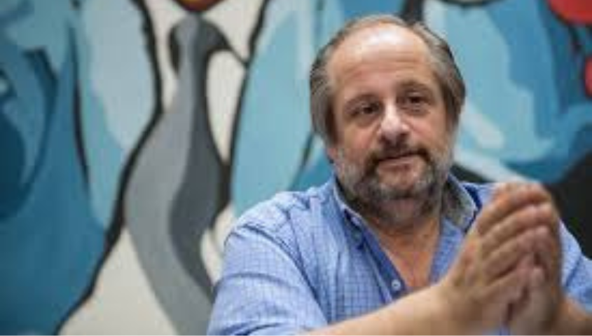 Campana presenta su libro “Milei: la nueva estafa neoliberal” y el espectáculo “Funes el memorioso”
Convocado por la Asociación de ex presos/as y exiliados/as de Entre Ríos “La Solapa”, el escritor y periodista Gustavo Campana visitará Paraná 
Nota: goo.su/Zg3IE