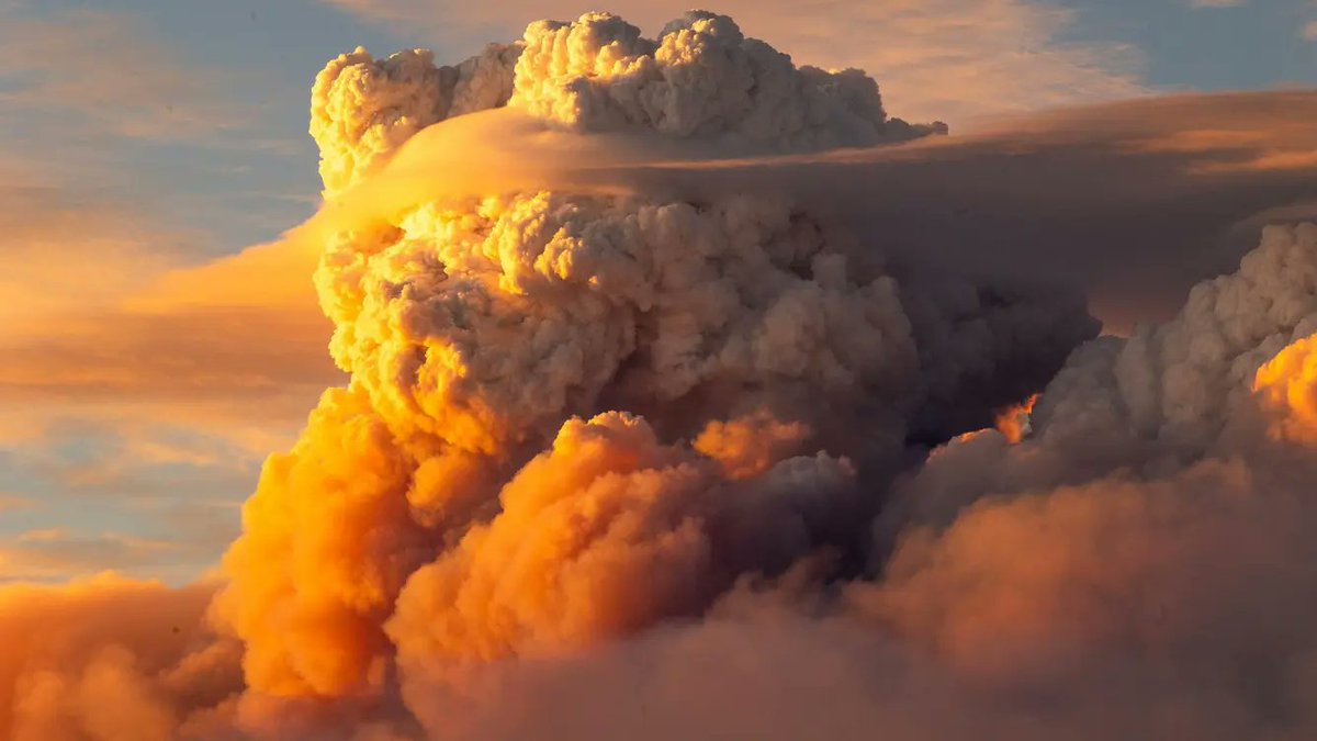 gbdrrrf's tweet photo. Since igniting on July 4 near the Grand Canyon’s North Rim, the Dragon Bravo Fire has burned over 111,000 acres, making it the largest wildfire in the continental U.S. this year and the 10th largest in #Arizona since the 1990s. Only 9% contained.
#DragonBravoFire #Wildfire https://t.co/Bhy1xvkO26