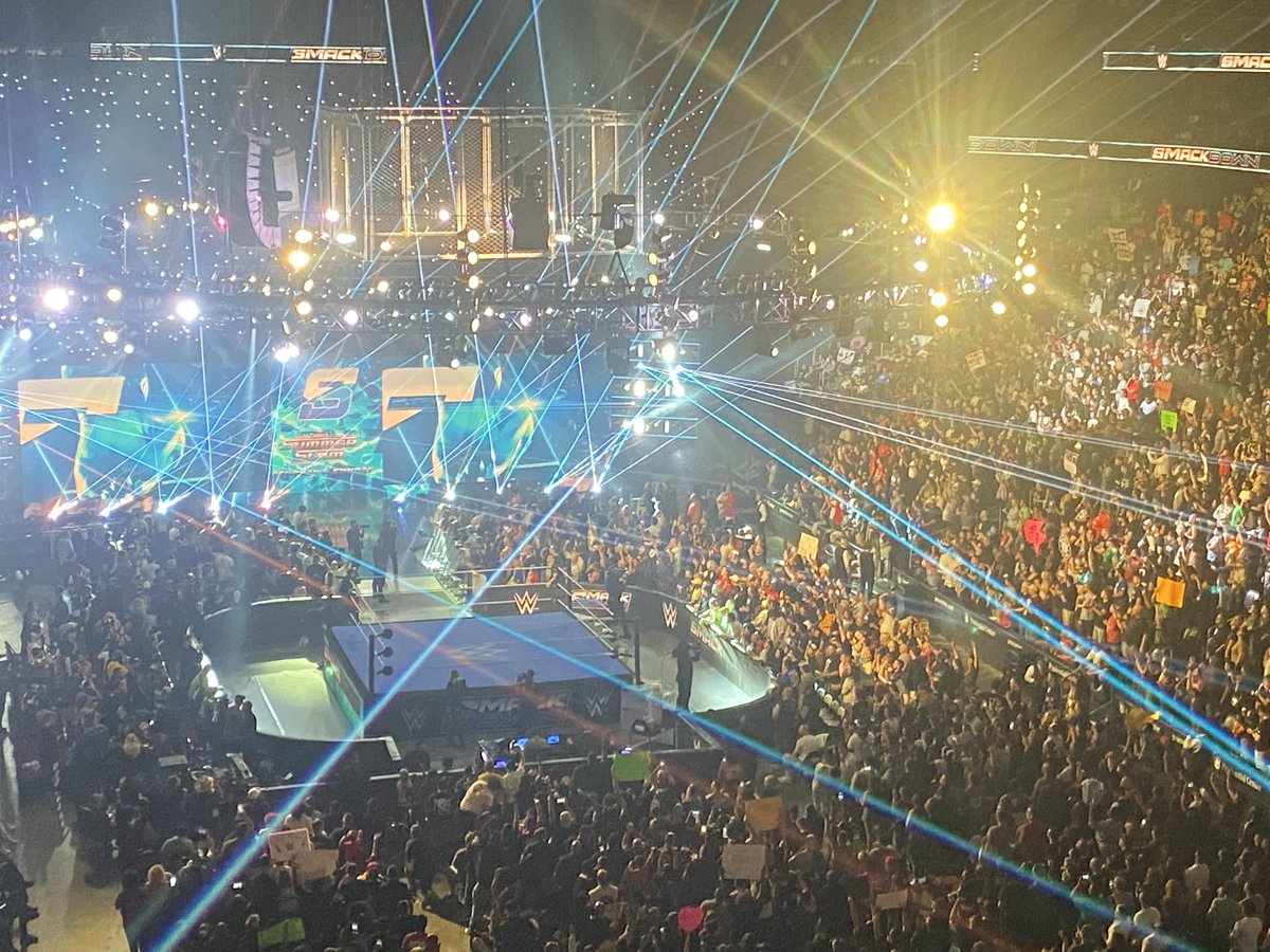 yomamahouce's tweet image. In the building!