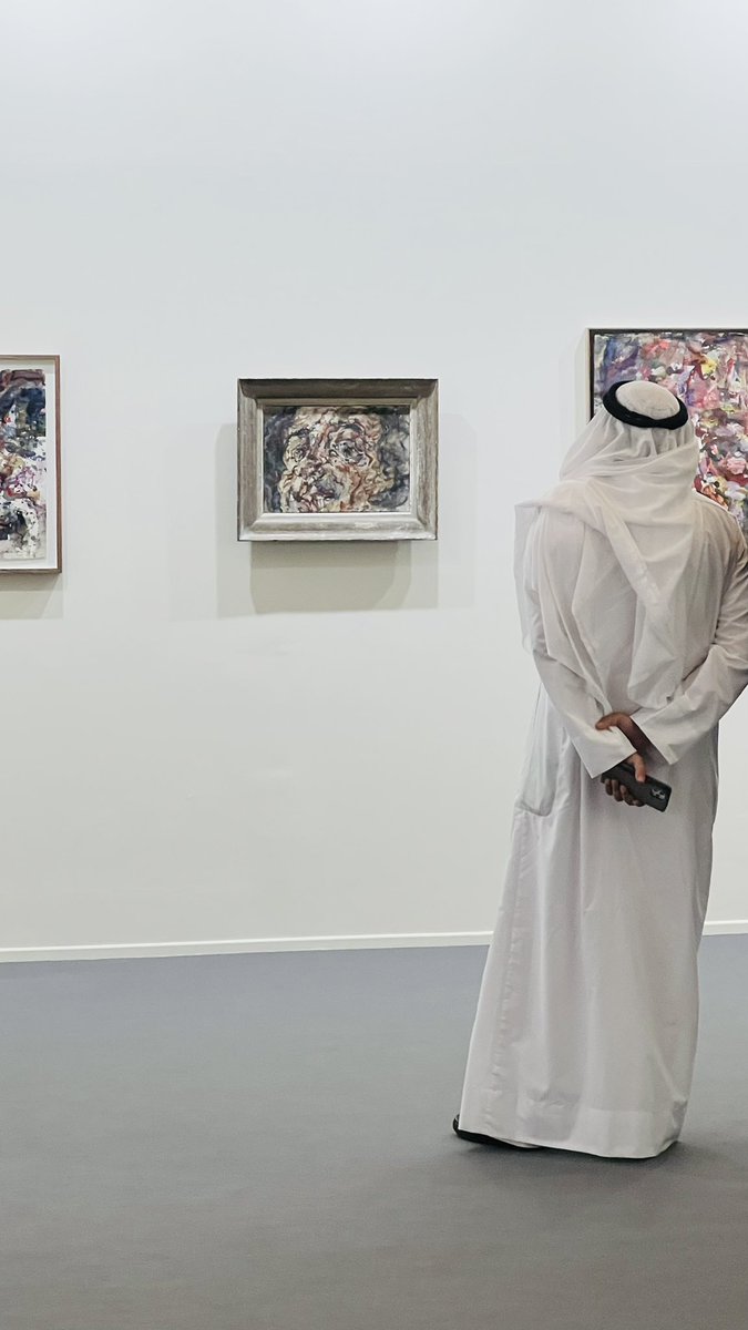 _andede's tweet image. MARWAN

Art Dubai 2023: I stood before my first Marwan — a face like a landscape.
@artdubai 2025: another portrait, same quiet gravity.
Then @sharjahart: "Three Palestinian Boys". The room disappeared.

“A Soul in Exile” is now on view at @ChristiesInc London — a major