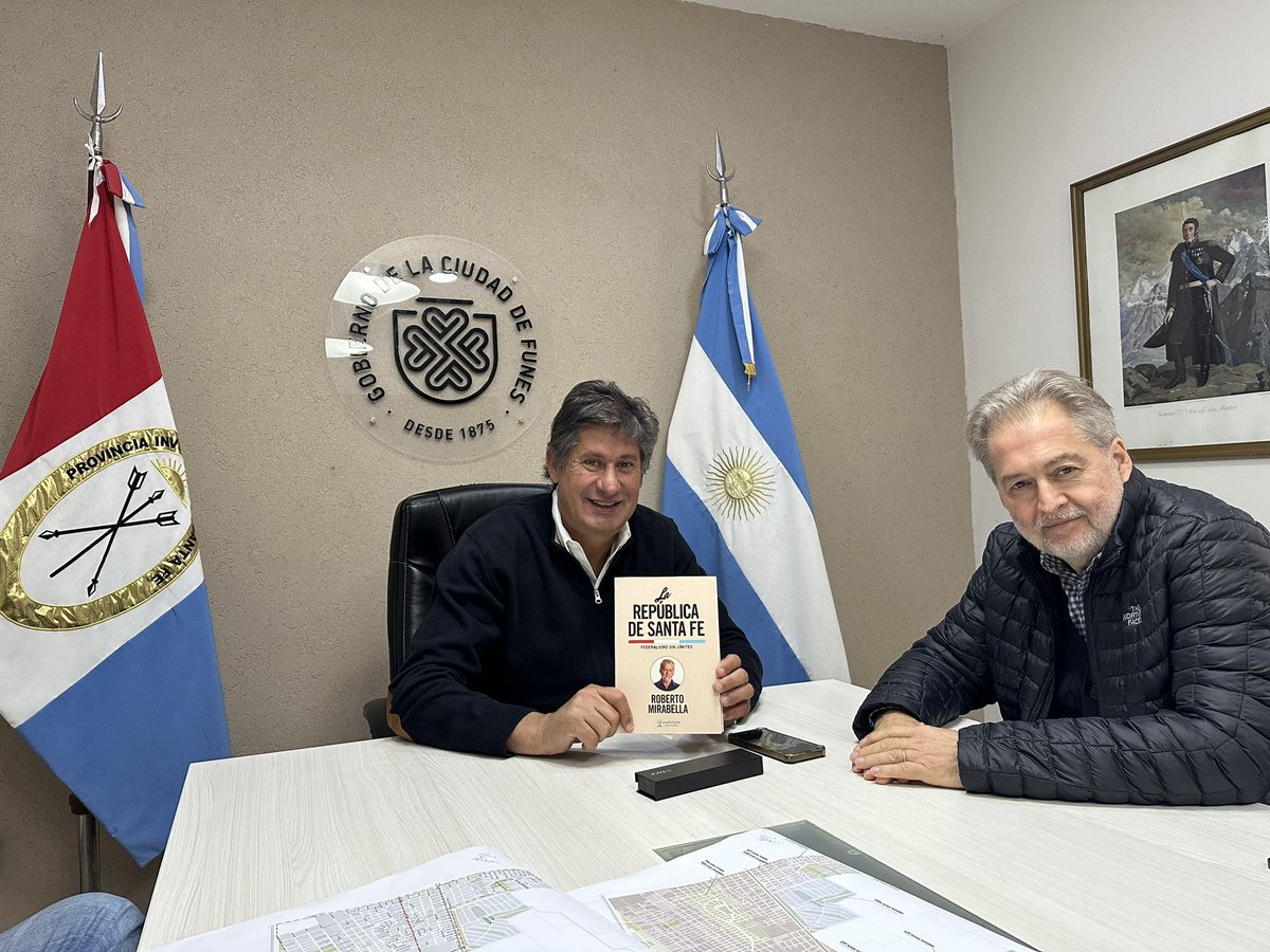 Roberto Mirabella (@mirabellarob) on Twitter photo Visité a <a href="/SantacroceRoly/">Roly Santacroce</a>, intendente de Funes, una de las ciudades con mayor crecimiento en los últimos años en Argentina. Conversamos sobre los desafíos de la Santa Fe de hoy y la que viene, con la certeza de que es desde el corazón productivo de Argentina de donde saldrán las Visité a <a href="/SantacroceRoly/">Roly Santacroce</a>, intendente de Funes, una de las ciudades con mayor crecimiento en los últimos años en Argentina. Conversamos sobre los desafíos de la Santa Fe de hoy y la que viene, con la certeza de que es desde el corazón productivo de Argentina de donde saldrán las
