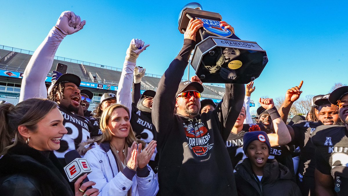 The Read tweet media