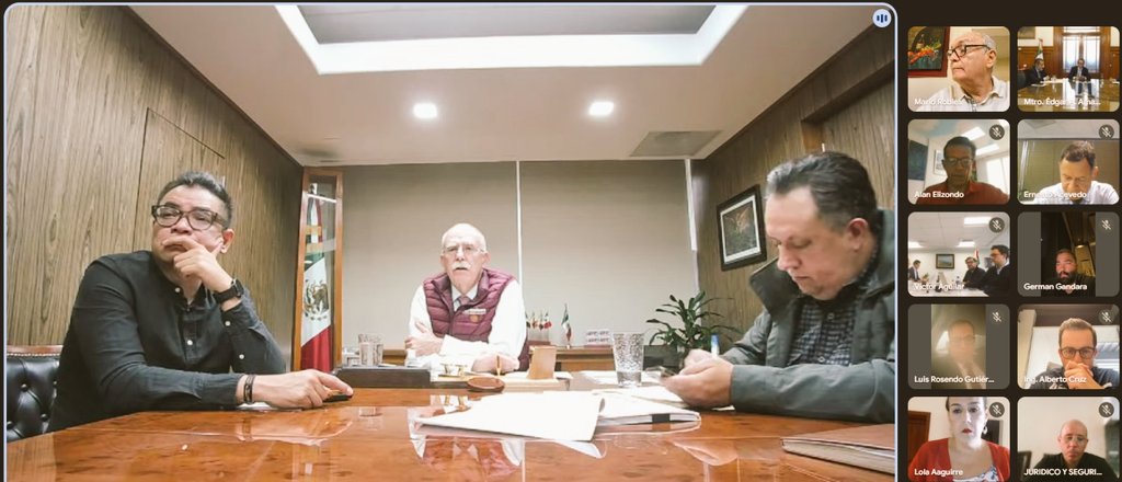 Tuve, junto con <a href="/Hacienda_Mexico/">Hacienda</a> y <a href="/SE_mx/">Economía México</a>, una reunión virtual con representantes de las y los productores y exportadores de tomate mexicano. Dimos seguimiento a las acciones de apoyo para ellas y ellos.