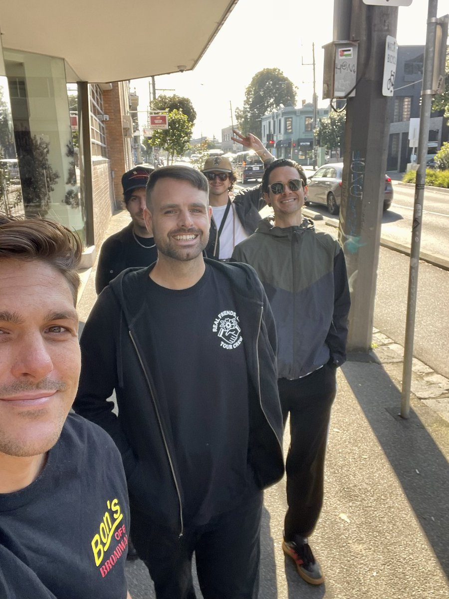 realfriendsband's tweet image. What’s up Australia? It’s us, Real Mates 🇦🇺