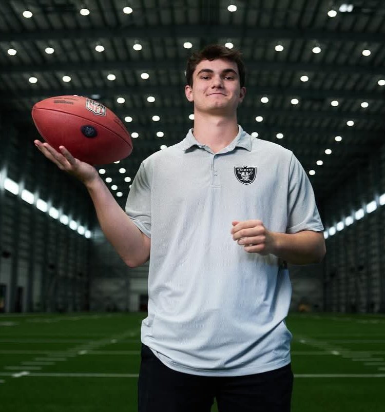DonohueJr's tweet photo. Congratulations @SRHS_FB Alum @andyfalletta12 on completing his NFL Summer Internship with the Las Vegas Raiders. Continued Success! 
#RamPride🐏🏈🖤💛 🇺🇲 #609 @RamCampFootball
@PennSprintFB @TAPStaffordLBI @BiggySandPaper @ACPressMulranen @Raiders @NFL https://t.co/GdHDkBTOON