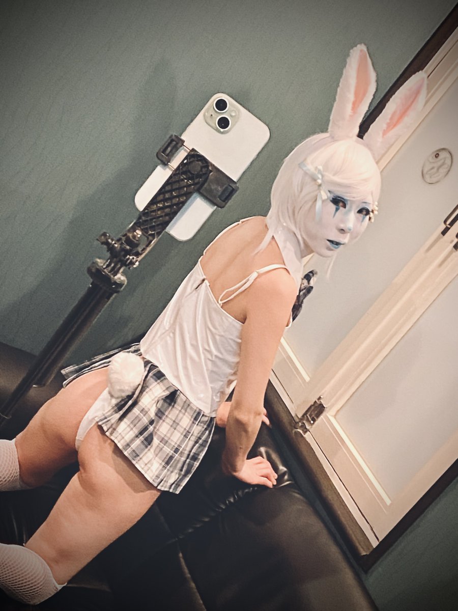 今年もこの日をお祝いできて嬉しいです。

Happy Clown Week &amp; Bunny Day

#clowngirl #clown #makeup #clownmakeup
#clowns #clowncore #clowngf #バニーの日 #internationalclownweek