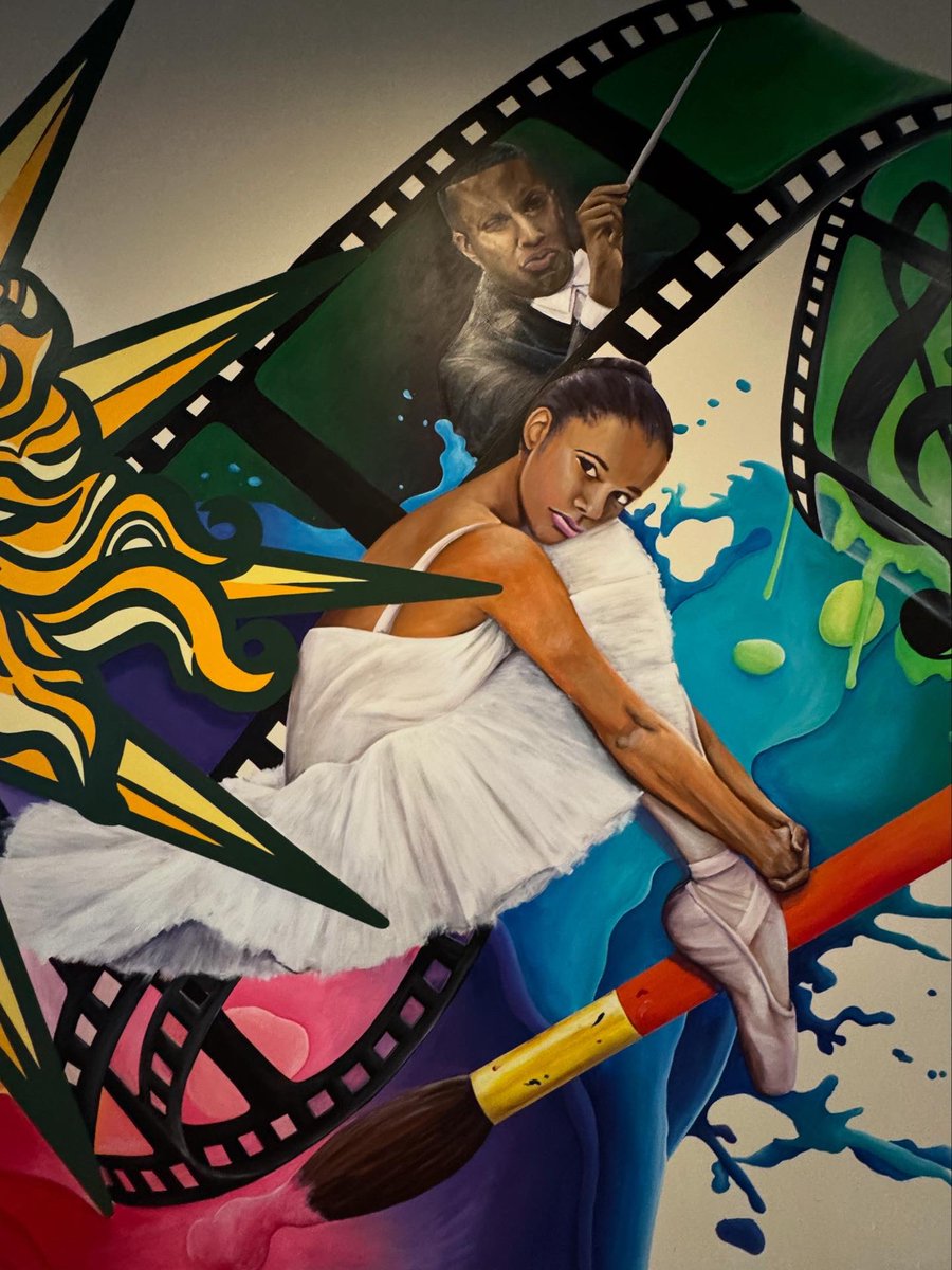 T Bradley Murals tweet media