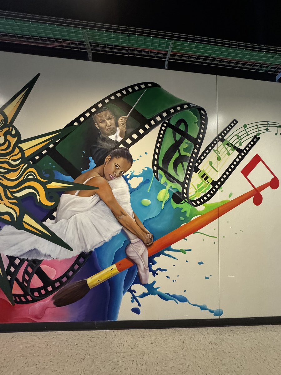 T Bradley Murals tweet media