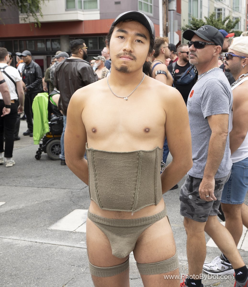 Dot the Photographer tweet media