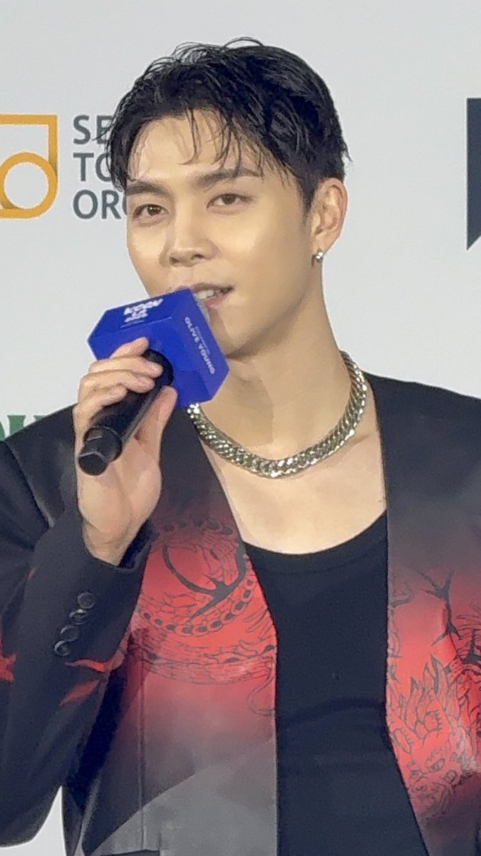 JOHNNY SO HANDSOME