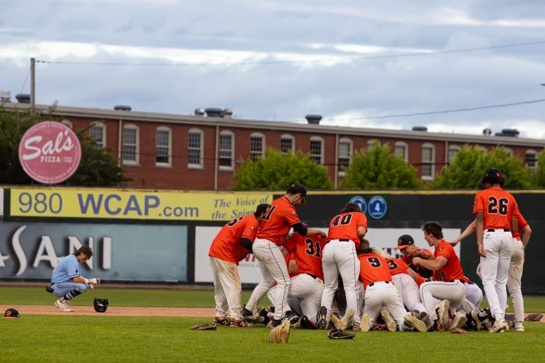 NE Baseball Journal (@ne_baseball) on Twitter photo LOWELL SPINNERS RETURN?
▶️Futures League team coming to the Mill City
baseballjournal.com/lowell-will-pl… LOWELL SPINNERS RETURN?
▶️Futures League team coming to the Mill City
baseballjournal.com/lowell-will-pl…