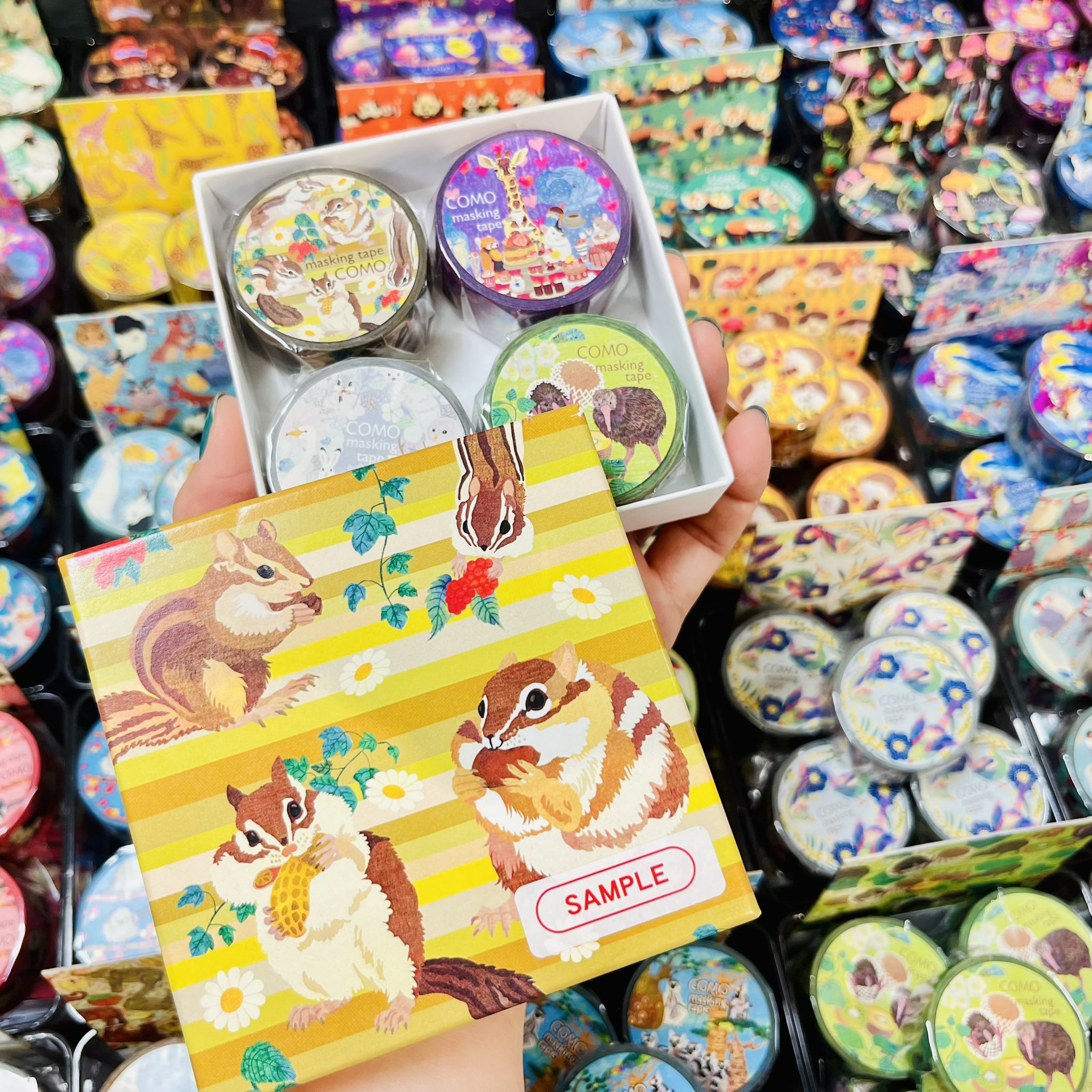 お化粧品まとめ売り✩.*˚約70点以上あります!!写真必見っ!! COMO on X: 