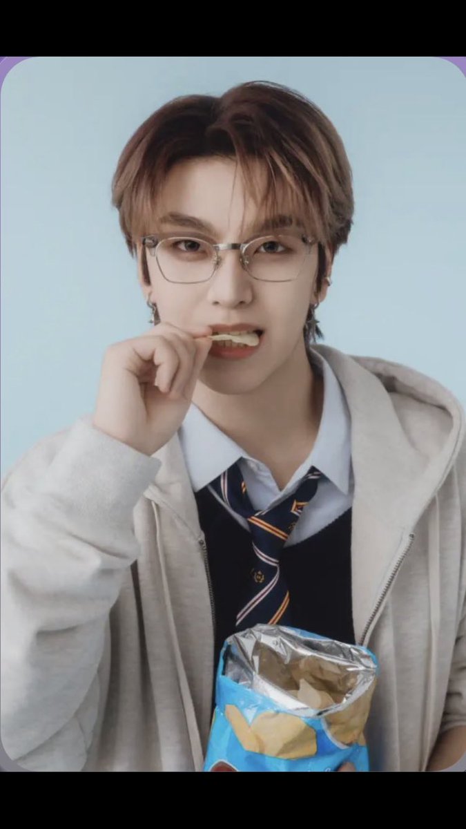 BOYSTORYや昔からのファンの方々が言っていたこと
「シンロンはこれまで悪い噂もスキャンダルもない、とてもファンを大事にする人だ、ファンが嫌がることはしない、だから信用して大丈夫」
これほど新規ファンにとって心強い言葉はないから推すしかないです🫶