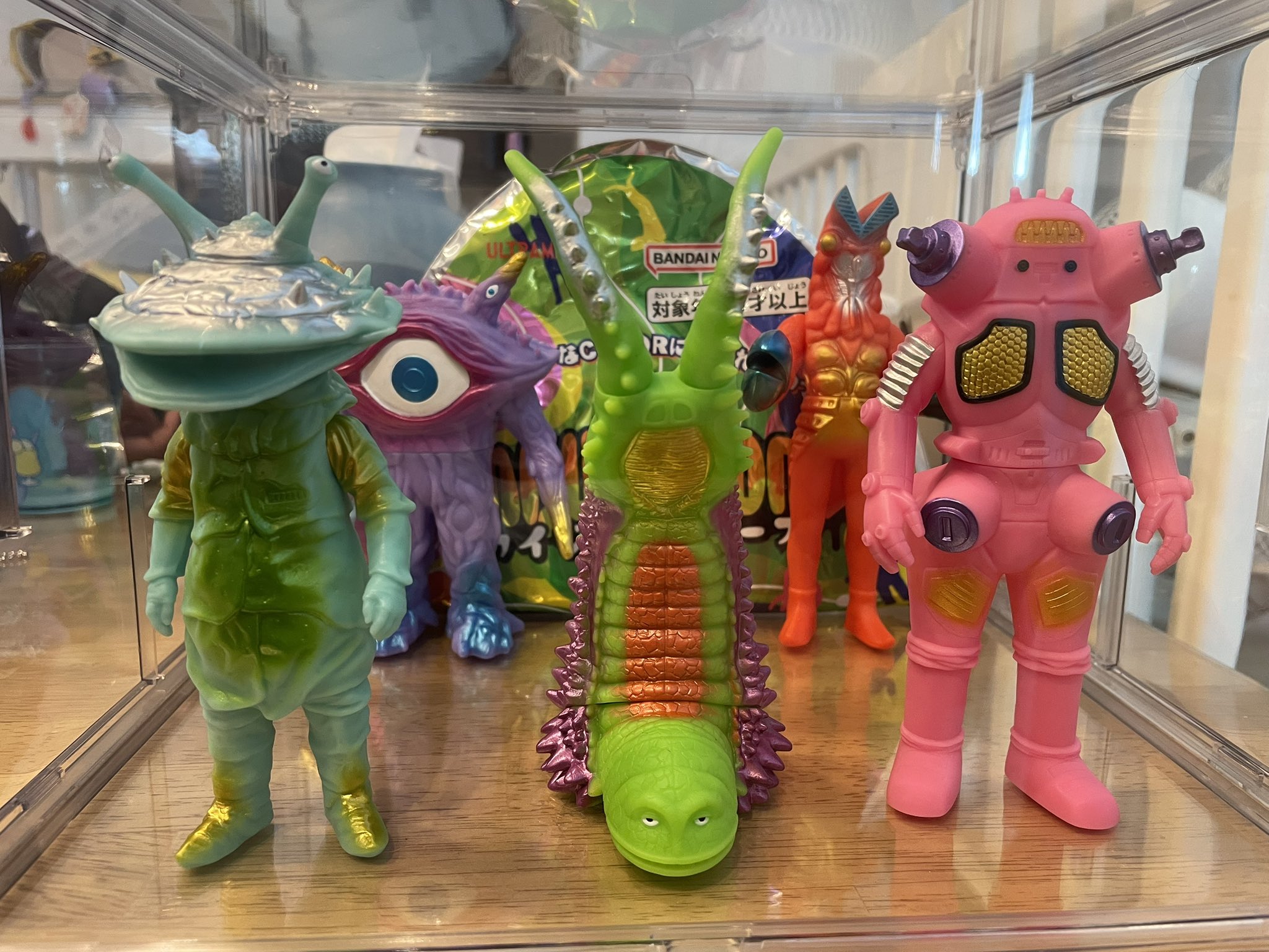 ドンキホーテ限定 カイジュウカラーズ 8個セット