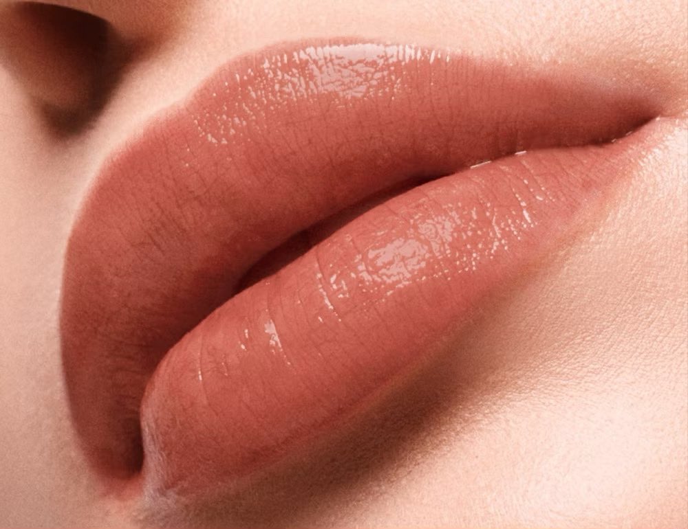 Girls, if you cari perfect nude shades for lipstick. This is the one! Sumpah lawa dooh dooh. Tan skin pun i recommend tau! 

Rasa mcm clean girls vibes lepas pakai 💅🏼