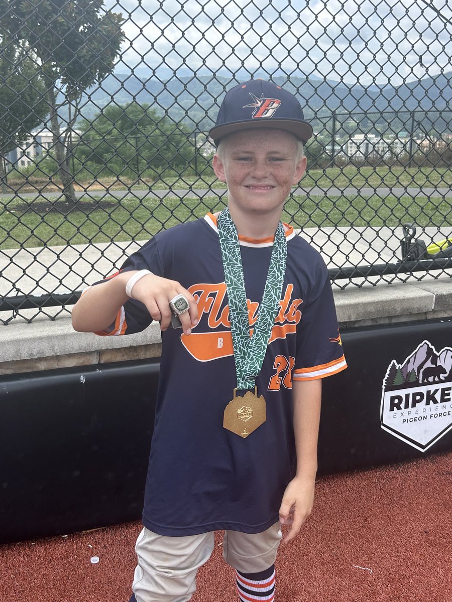 amoravick tweet media