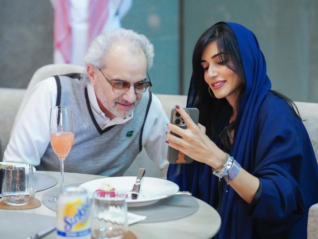 #بشارة لكِ :
<a href="/Almabbi7/">الاميره ريم ال سعود للمساعدات الخيريه والإنسانية</a>
<a href="/jbbka37330/">مكتب شكاوي مؤسسة الوليد الخيرية</a>
أقسم لك ستبكي مِن شدة الفرح خلال ساعات .. أكتب يارب..