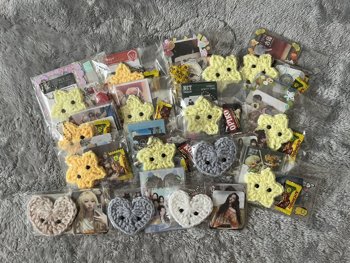 NaNaa0603's tweet photo. SMTOWN LIVE 2025 IN TOKYO

ハンドメイド
STARFISH キーホルダー
(アルバム、ポスター２枚)

無料配布 ソンムル 
条件: follow+rt/♡
8/9-8/10東京ドームでグッズパックを無料で配ります！
配布場所は当日ポストいたします💚🧡

NCT RIIZE AESPA H2H EXO https://t.co/zwLE5MtmwO