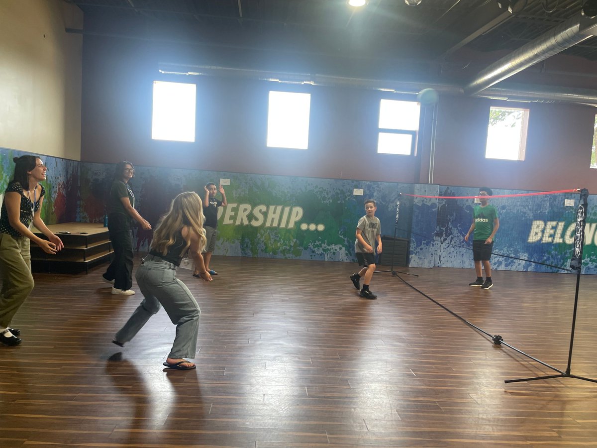 Aliveteencenter's tweet image. At Alive Center, teens choose connection over screens—puzzles, games &amp;amp; real bonds. That’s the magic here. 💙 #UnplugToConnect #AliveCenter