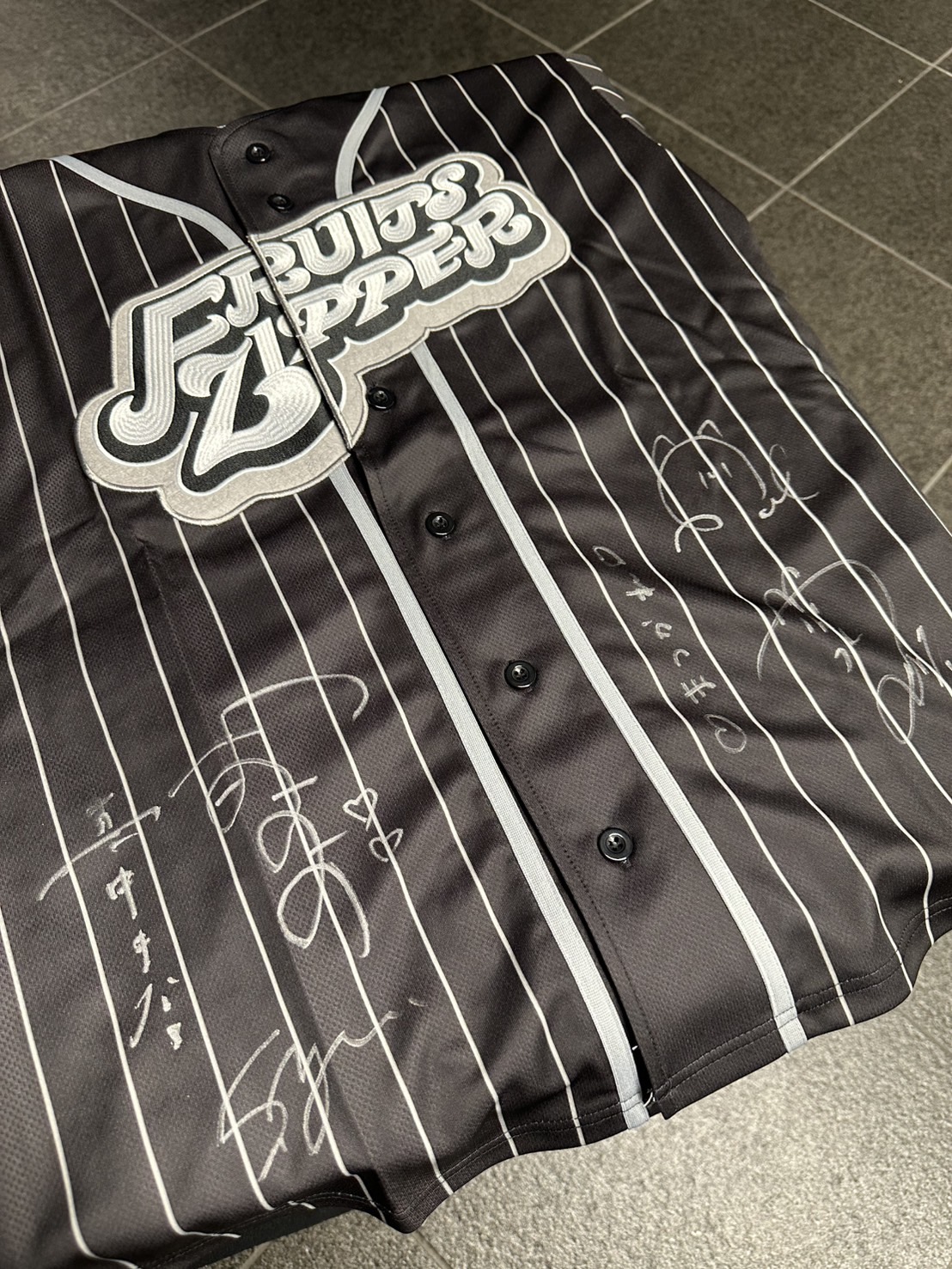 ないこ サイン直筆 ライブ時抽選配布品 ないこ サイン直筆 ライブ時抽選配布品 - メルカリ