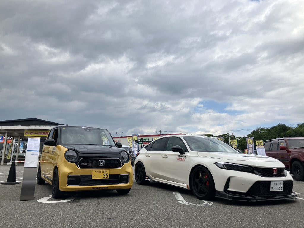 本日、スーパーオートバックス富山南店様にてリジカラ✖️SPOON SPORTSフェア開催中です❣️
特製ノベルティのプレゼントやSPOONデモカーの体験試乗も開催中〜お近くにお住まいの方はこの機会をお見逃しなく😄