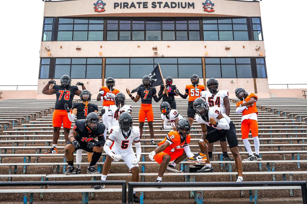 Media day drip 📸

#BeU | T.E.A.D
