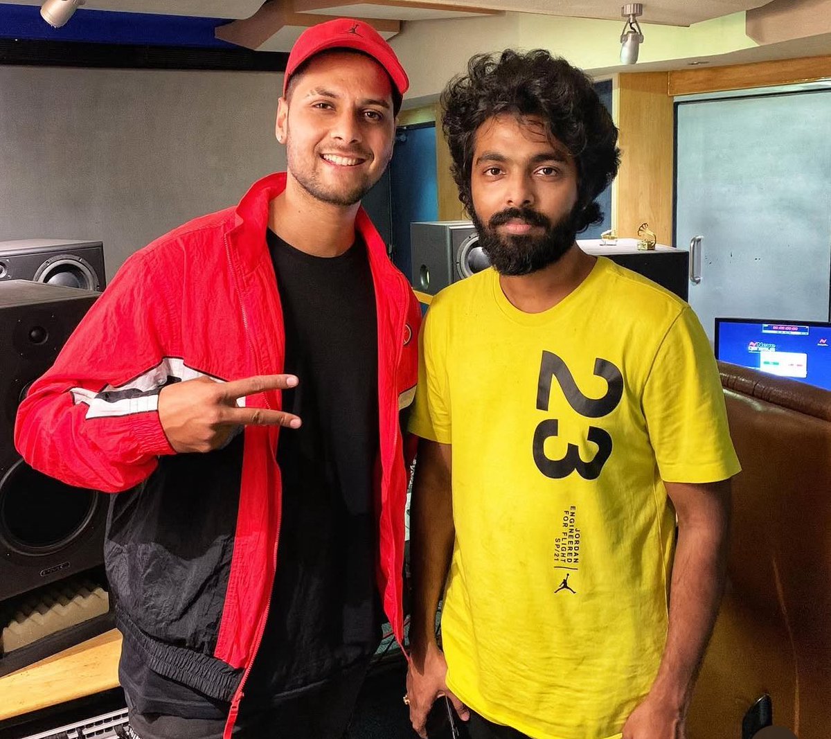 Pranav Chaganty (@abhinavakavi) on Twitter photo Hearty congratulations on your second National Award, <a href="/gvprakash/">G.V.Prakash Kumar</a> anna! Wishing you many more to come. Much love to you and my brother #VenkyAtluri for making me a part of this iconic album, #SIR. Truly an honour!
#OneLife #SandhyanaUdayiddaam #NationalFilmAwards
- అభినవకవి 🦢 Hearty congratulations on your second National Award, <a href="/gvprakash/">G.V.Prakash Kumar</a> anna! Wishing you many more to come. Much love to you and my brother #VenkyAtluri for making me a part of this iconic album, #SIR. Truly an honour!
#OneLife #SandhyanaUdayiddaam #NationalFilmAwards
- అభినవకవి 🦢