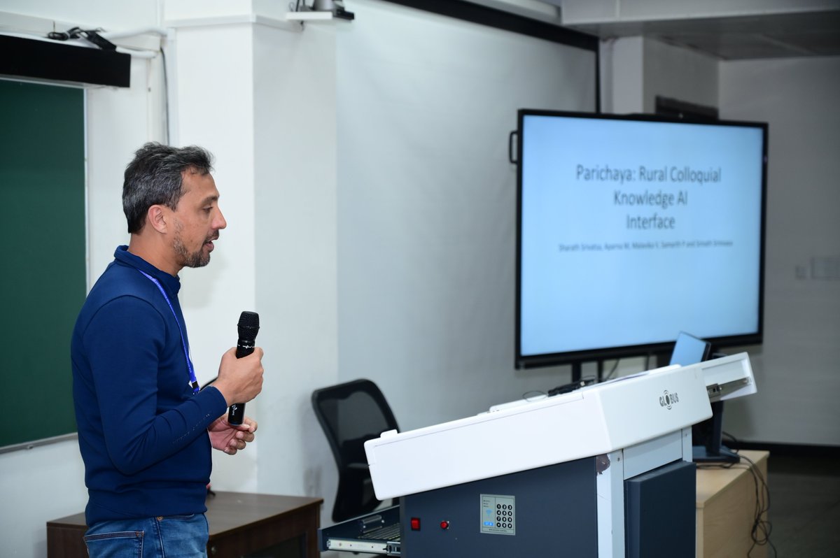 ikddcods's tweet image. Bring your work to life at #CODS2025!

The Demo Track is your chance to move beyond slides and show systems &amp;amp; intelligent (#annotation) tools, libraries, #HCI and #prototypes behind your research.
📸 Glimpses from the previous edition attached
🗓️ Deadline: Sept 1
#AI #ML #Demos