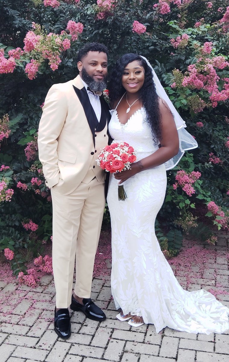 PhenomenalRosie's tweet photo. Mr. & Mrs Casimir โค๏ธ
& just like that she off the market ๐๐๐
#heputaringonit #MyManMyManMyMan #misstomrs #lovestory #wedidthat #beautifulceremony #lifeisgood #familyfriends #thankyouforyoursupport ๐ซถ๐พ #haitianwedding ๐ญ๐น๐คต๐พโโ๏ธ๐ฐ๐พโโ๏ธ https://t.co/P58pAGv8Ef