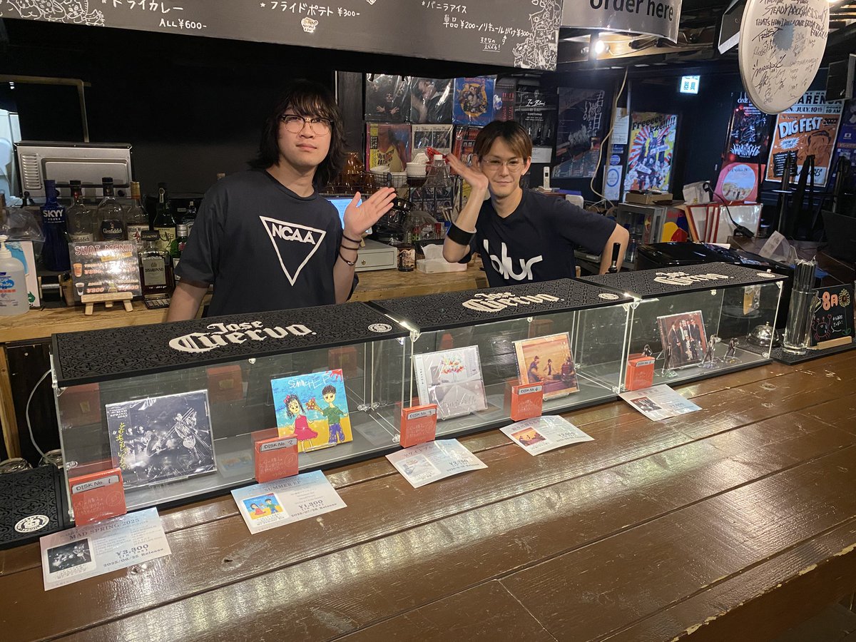˗ˏˋ CDコーナー開設 ˎˊ˗

本日より、店頭にてCD販売がスタート！

現在お取り扱いしているバンドは、
Dr.Monday / ザおなか痛いズ / SULLIVAN’s FUN CLUB / アルクリコール
となります。

ライブが無くてもCDをゲットできるチャンス𖤐˒˒
詳細は下記ツリーをチェック✔︎