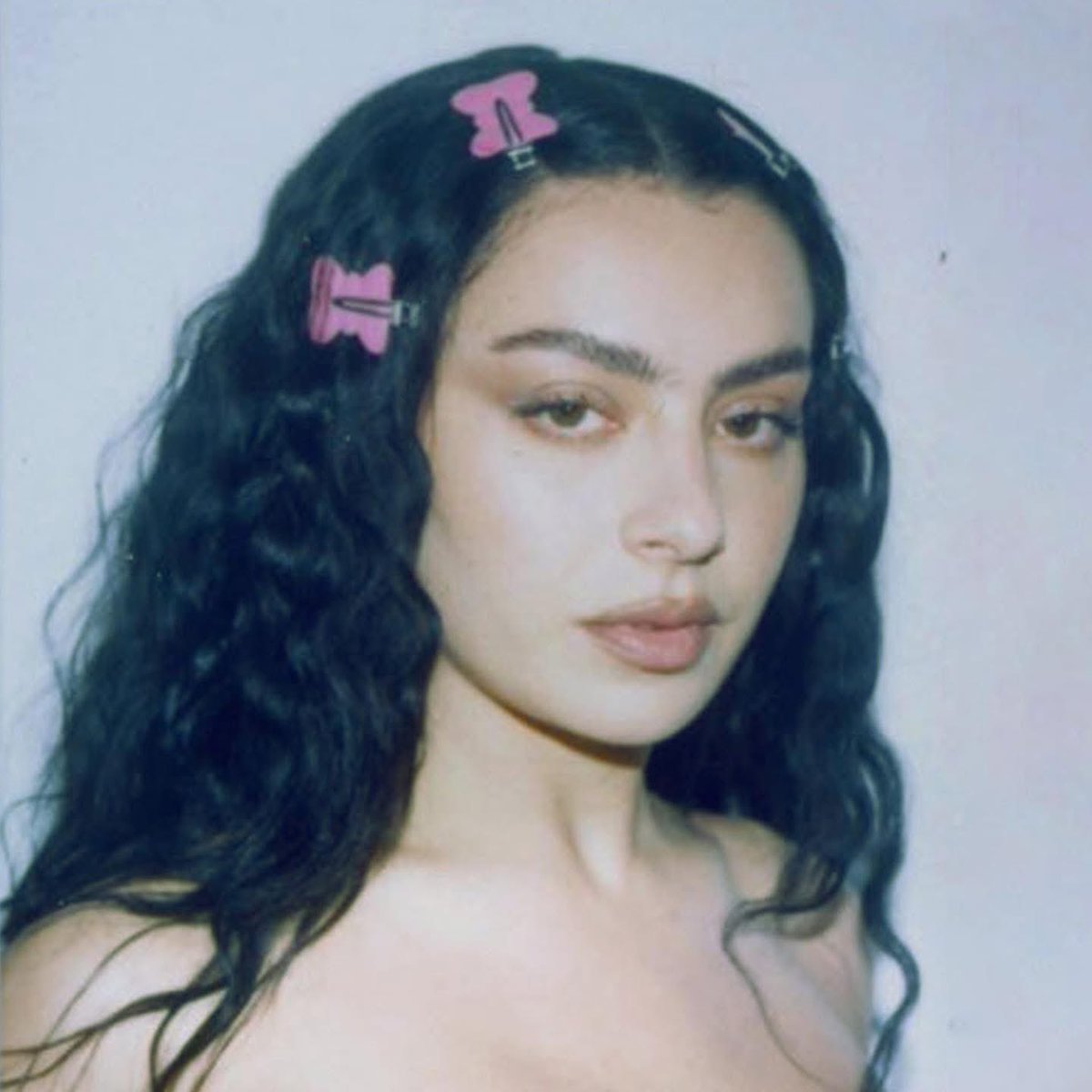 iamamina_ali's tweet image. Charli XCX Turns 33: Celebrating a Pop Icon's Birthday with Style and Love!!! 💓 

#Birthday #charli