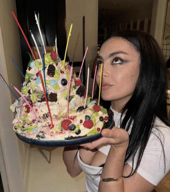 xcx source (@xcxsource) on Twitter photo Happy birthday to 3x Grammy award winning artist Charli xcx. đź’š Happy birthday to 3x Grammy award winning artist Charli xcx. đź’š