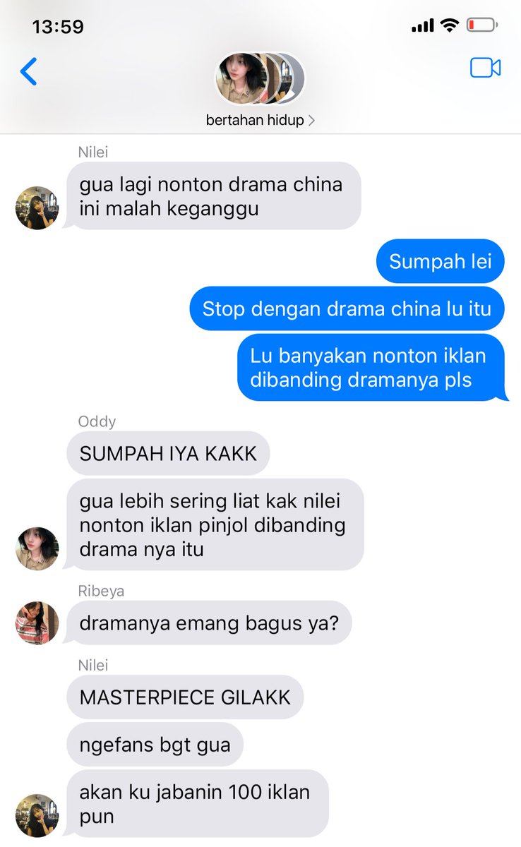 cherishdeary's tweet photo. chit-chat tengah malem 
— #winagaragirls two tweets au
( Ondah ft. Oline ribka as siblings )

written by @cherishdeary https://t.co/7l50WUmGcH