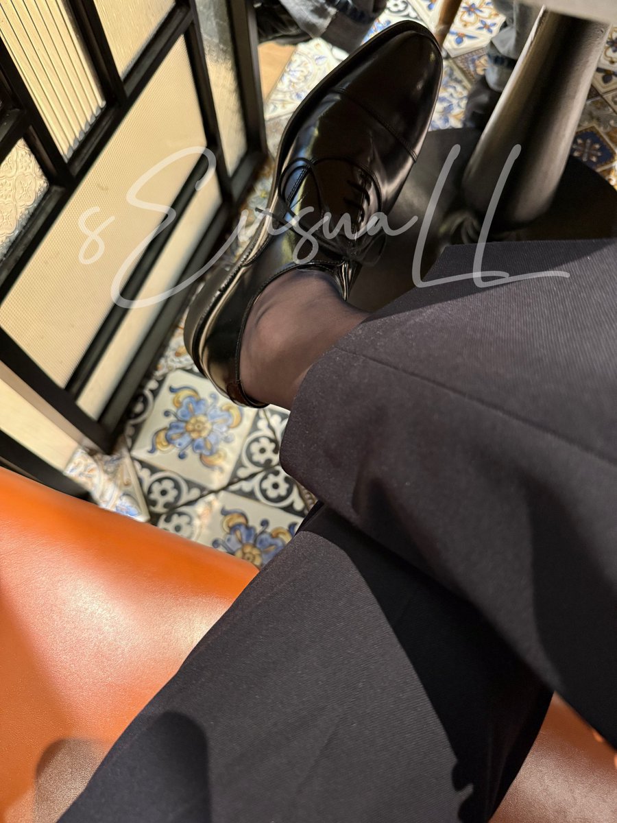 1️⃣0️⃣9️⃣👔薄透的性感
#白丝 #体育生 #黑皮体育生 #反差 #正装丝袜 #黑丝 #体育生臭脚 #黑袜 #紧身裤