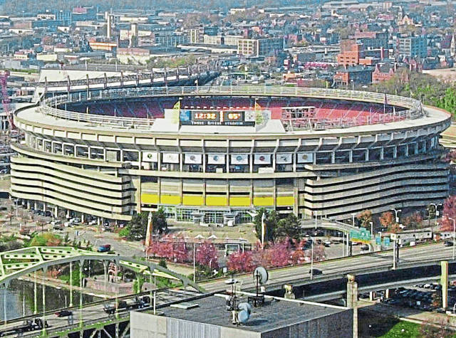 August 2 1994
Three Rivers Stadium
Pittsburgh

This was the 1st of several "Face To Face" tours Billy Joel &amp; Elton John would do together.

These 2 sold out STADIUMS.
Every Single Stadium They Played!

Including Three Rivers, 31 yrs ago.

Sir Elton is now 78.
Billy Joel is 76.