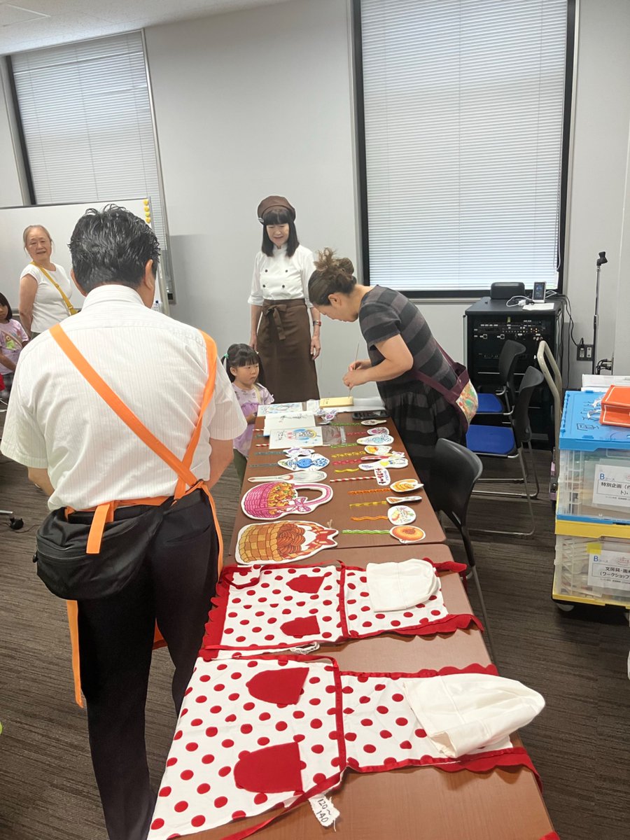 「わかったさん」新シリーズ！
永井郁子さんの読み語りとトーク
🚩✨✨

多くの方に参加いただきました‼️

明日も10:30〜ございます🕥🙆
当日会場で先着順に整理券を配布