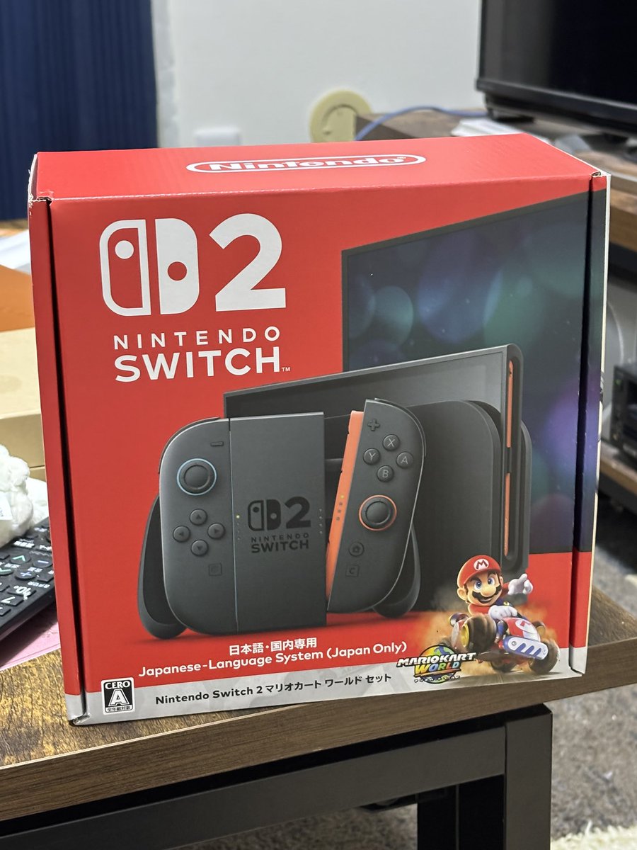 Switch2やっと買えた〜😊 プロコン2は手に入らなかった🥲