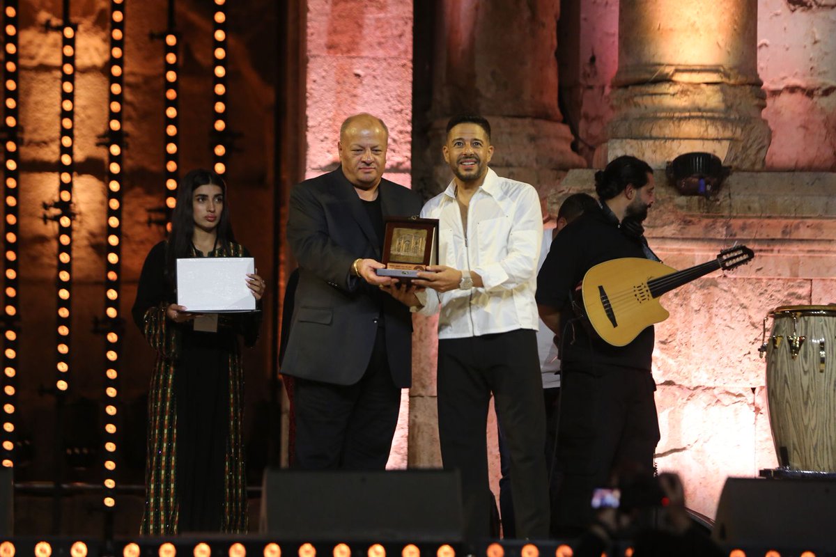 محمد حماقي وليلة غناء مصرية مميزة على المسرح الجنوبي في جرش 

beirutcom.net/359591 

via <a href="/BeirutcomMag/">موقع بيروتكم الالكتروني</a> <a href="/Hamaki/">Mohamed Hamaki</a> #Hamaki #محمد_حماقي #مصر #القاهرة #بيروتكم <a href="/JarashFestival/">#مهرجان_جرش</a> #مهرجان_جرش #الاردن