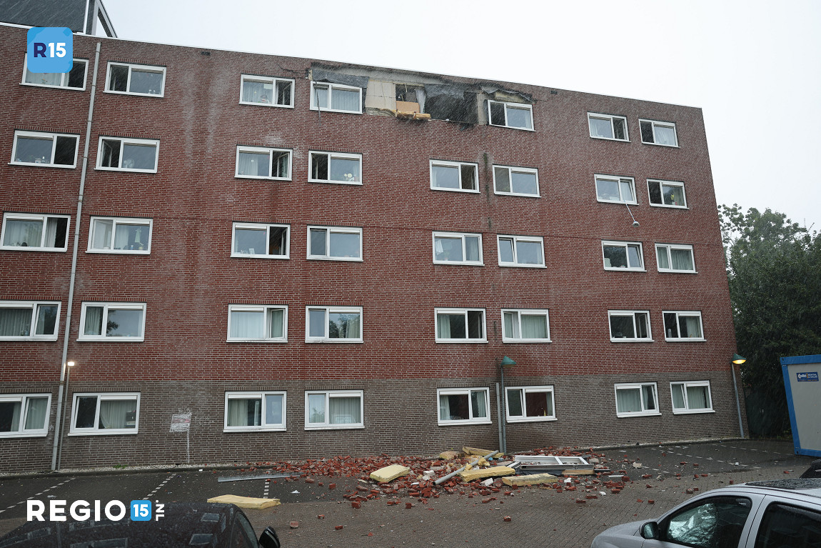Explosie bij AZC aan de #Kleveringweg in #Delft regio15.nl/nieuws/explosi…