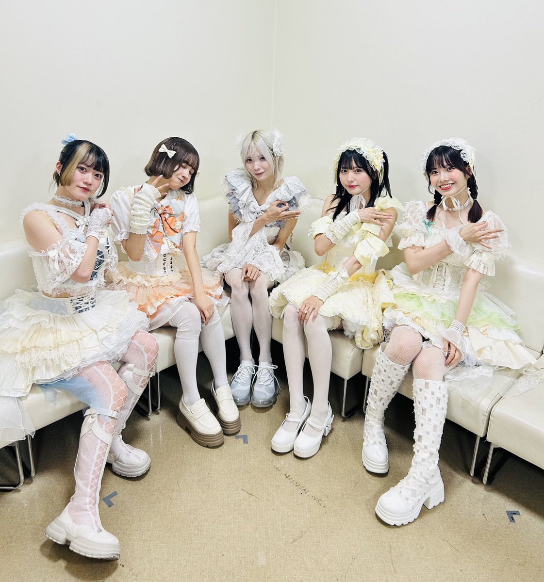 TIP&TIF å
¬åŒ (@tip_tif_staff) on Twitter photo #TIF2025 2æ¥ç®
ãã®åŸã15ïŒ50ãâ°
DOLL FACTORYã§ã¯... aminiãããã©ãŒãã³ã¹ð
ð€ç»å Žåã®å§¿ããã·ã£ãªðž
ãã±ããã¯ãã¡ã
official.idolfes.com/s/tif2025/pageâŠ
TIFè£ãã£ã³ãã«ã«ãŠé
ä¿¡ãã±ããçºå£²äž!
live.nicovideo.jp/watch/lv348306âŠ
<a href="/amini_info/">amini</a> #TIF2025 2æ¥ç®
ãã®åŸã15ïŒ50ãâ°
DOLL FACTORYã§ã¯... aminiãããã©ãŒãã³ã¹ð
ð€ç»å Žåã®å§¿ããã·ã£ãªðž
ãã±ããã¯ãã¡ã
official.idolfes.com/s/tif2025/pageâŠ
TIFè£ãã£ã³ãã«ã«ãŠé
ä¿¡ãã±ããçºå£²äž!
live.nicovideo.jp/watch/lv348306âŠ
<a href="/amini_info/">amini</a>