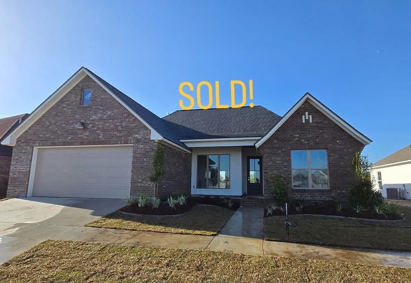 TylerAlbrecht10's tweet image. 🏡 JULY RECAP 🏡
It was a HOT month 🔥 — helped 4 families buy/sell &amp;amp; leased another great home!

🚨 Builders are offering 3.99% rates — massive savings if you’re thinking about buying 💸

Whether you’re buying, selling, or just curious…

📲 #TalkToTyler