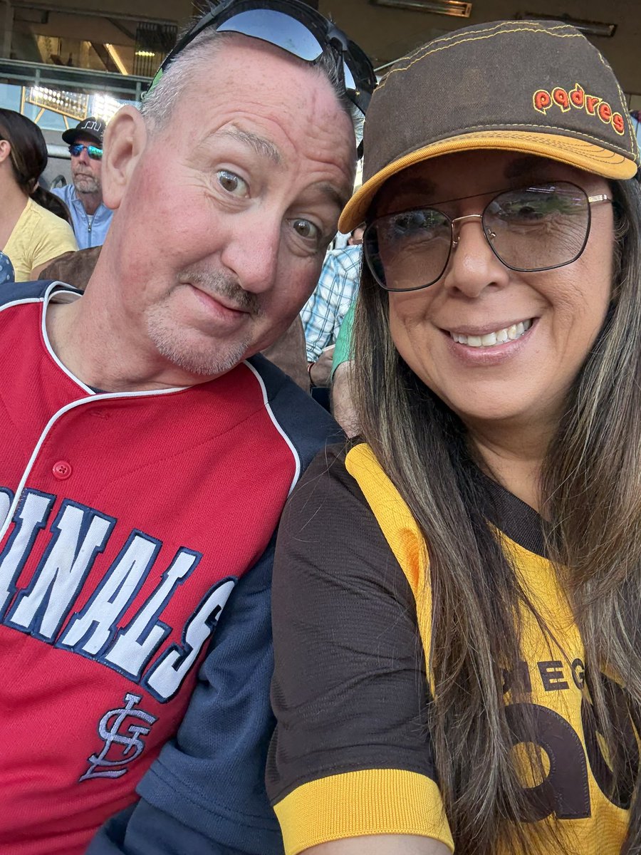 marisabaum326's tweet photo. It’s a thin line between love and hate! @Padres #divorcecourt https://t.co/clvmppKvIP