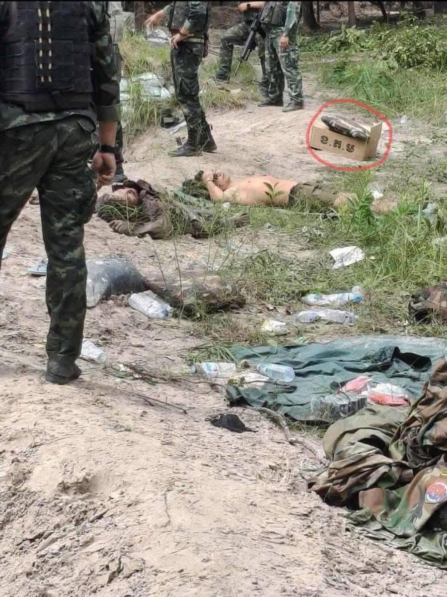 ryuseicos's tweet photo. While Thailand accused the captured Cambodian soldier of trespassing, the photo clearly shows Khmer-made water and canned fish. Another proof that they arrested our soldiers on our own soil.

#ExposeThailandLies #FreeCambodianSoldiers https://t.co/yK5k19v7sd